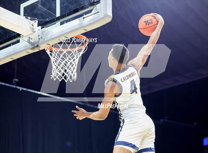 Thumbnail 1 in Hirschi vs. Oak Cliff Faith Family Academy (UIL 4A State Final) photogallery.