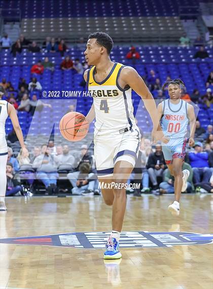 Thumbnail 2 in Hirschi vs. Oak Cliff Faith Family Academy (UIL 4A State Final) photogallery.
