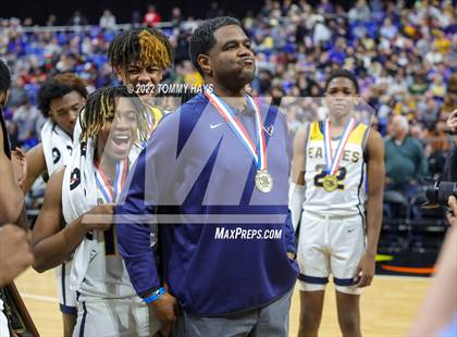 Thumbnail 1 in Hirschi vs. Oak Cliff Faith Family Academy (UIL 4A State Final) photogallery.