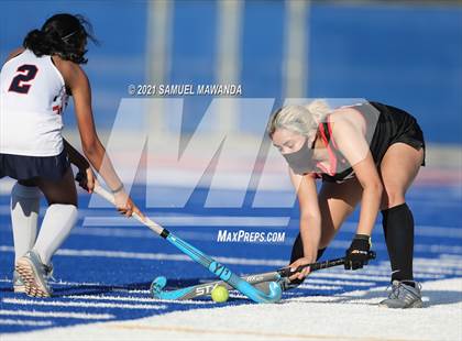 Thumbnail 2 in Harvard-Westlake @ Chaminade photogallery.