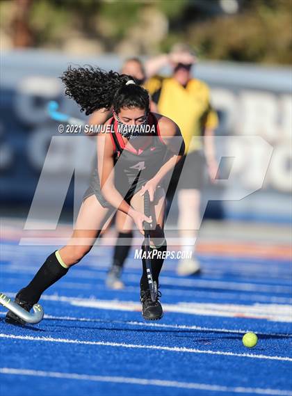 Thumbnail 2 in Harvard-Westlake @ Chaminade photogallery.