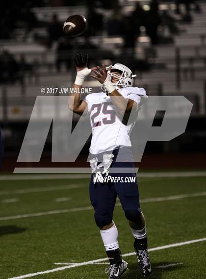 Thumbnail 1 in Moreau Catholic vs. Justin-Siena (CIF-NCS D4 Rd-1) photogallery.