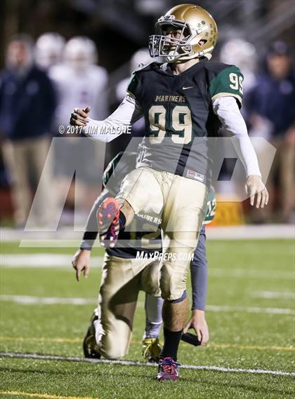 Thumbnail 1 in Moreau Catholic vs. Justin-Siena (CIF-NCS D4 Rd-1) photogallery.