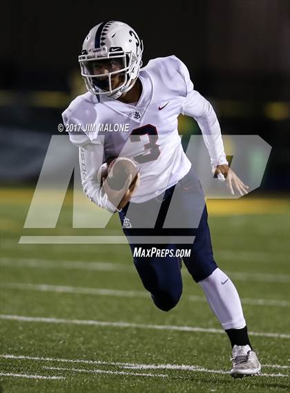 Thumbnail 1 in Moreau Catholic vs. Justin-Siena (CIF-NCS D4 Rd-1) photogallery.