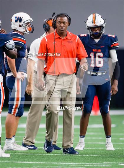 Thumbnail 1 in Independence @ Wakeland photogallery.