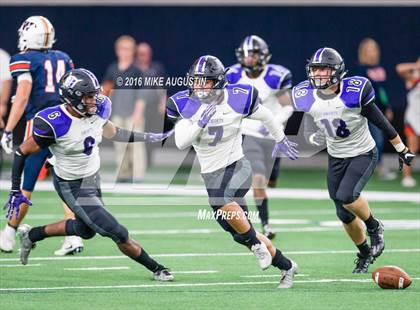 Thumbnail 1 in Independence @ Wakeland photogallery.