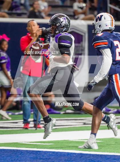 Thumbnail 1 in Independence @ Wakeland photogallery.