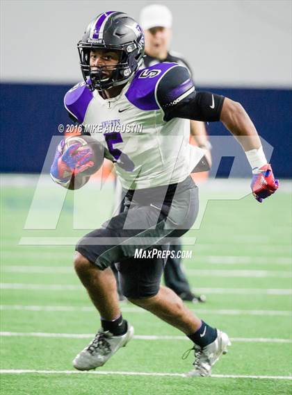 Thumbnail 1 in Independence @ Wakeland photogallery.