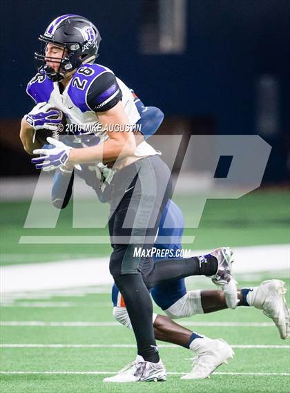 Thumbnail 1 in Independence @ Wakeland photogallery.