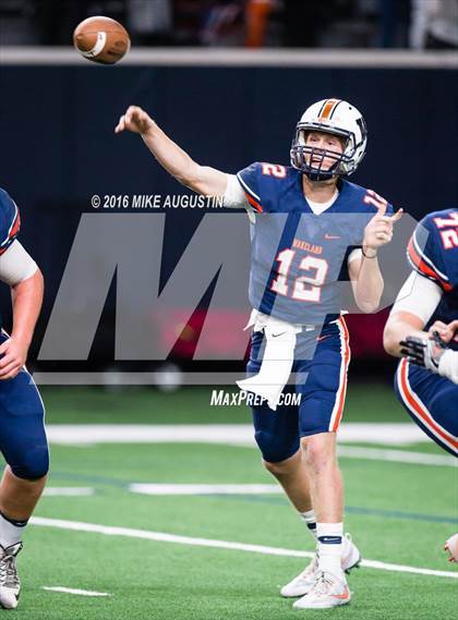 Thumbnail 3 in Independence @ Wakeland photogallery.