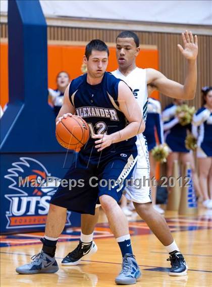 Thumbnail 1 in Clark vs. Alexander (UIL 5A Regional Semifinal) photogallery.