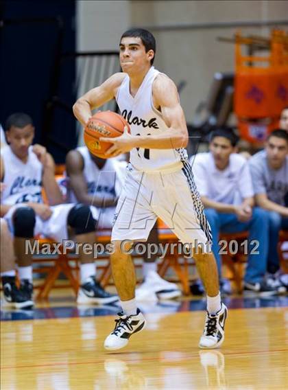 Thumbnail 3 in Clark vs. Alexander (UIL 5A Regional Semifinal) photogallery.