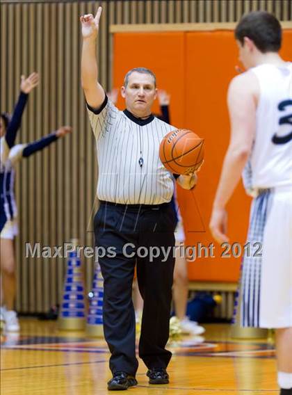 Thumbnail 2 in Clark vs. Alexander (UIL 5A Regional Semifinal) photogallery.