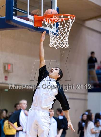 Thumbnail 1 in Clark vs. Alexander (UIL 5A Regional Semifinal) photogallery.