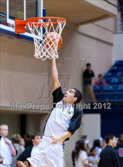 Thumbnail 3 in Clark vs. Alexander (UIL 5A Regional Semifinal) photogallery.
