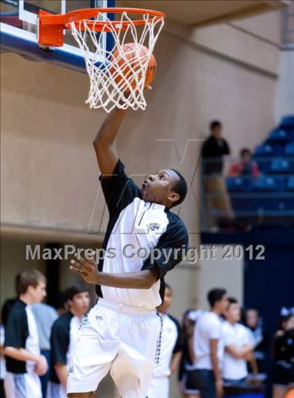 Thumbnail 1 in Clark vs. Alexander (UIL 5A Regional Semifinal) photogallery.