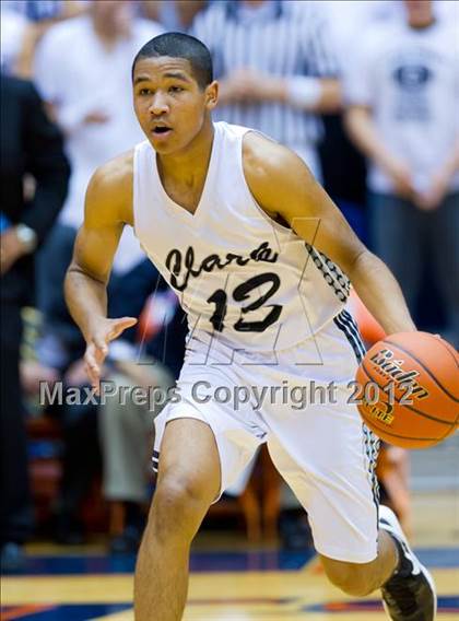 Thumbnail 2 in Clark vs. Alexander (UIL 5A Regional Semifinal) photogallery.