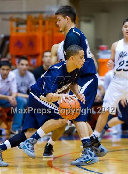 Thumbnail 1 in Clark vs. Alexander (UIL 5A Regional Semifinal) photogallery.