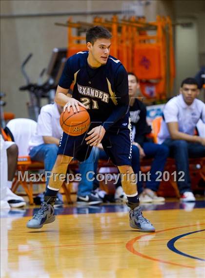 Thumbnail 3 in Clark vs. Alexander (UIL 5A Regional Semifinal) photogallery.