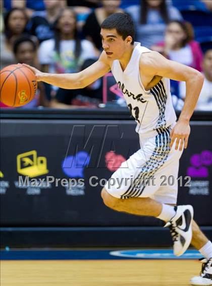 Thumbnail 3 in Clark vs. Alexander (UIL 5A Regional Semifinal) photogallery.