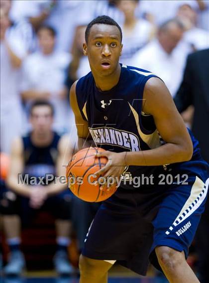 Thumbnail 1 in Clark vs. Alexander (UIL 5A Regional Semifinal) photogallery.