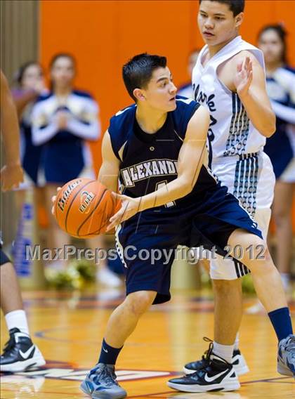 Thumbnail 3 in Clark vs. Alexander (UIL 5A Regional Semifinal) photogallery.