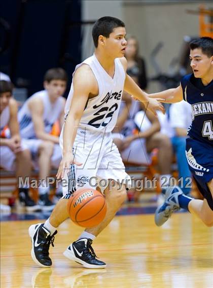 Thumbnail 2 in Clark vs. Alexander (UIL 5A Regional Semifinal) photogallery.