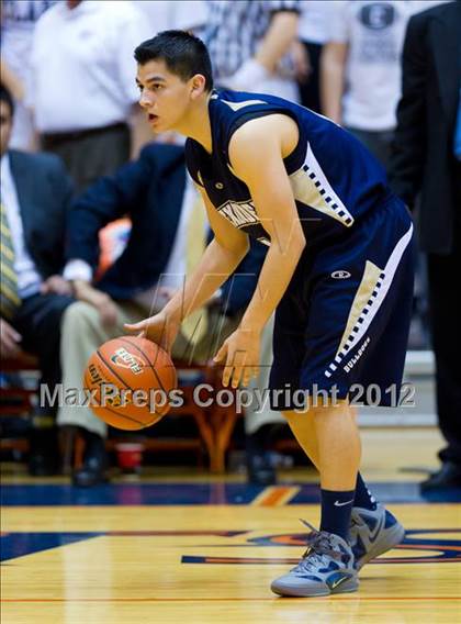 Thumbnail 3 in Clark vs. Alexander (UIL 5A Regional Semifinal) photogallery.