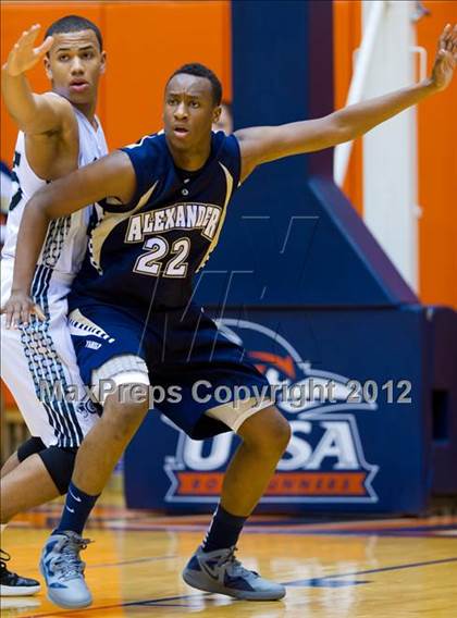 Thumbnail 1 in Clark vs. Alexander (UIL 5A Regional Semifinal) photogallery.