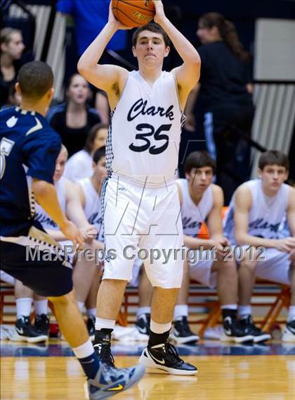Thumbnail 1 in Clark vs. Alexander (UIL 5A Regional Semifinal) photogallery.