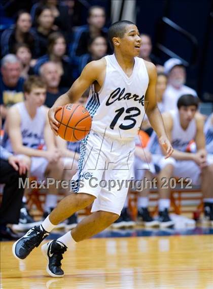 Thumbnail 2 in Clark vs. Alexander (UIL 5A Regional Semifinal) photogallery.