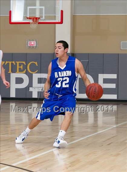 Thumbnail 2 in El Rancho vs. Xavier Prep (Palm Springs Winter Classic) photogallery.
