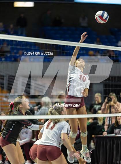 Thumbnail 1 in Woodrow Wilson vs. Spring Valley (WVSSAC Class AAAA Quarterfinal) photogallery.