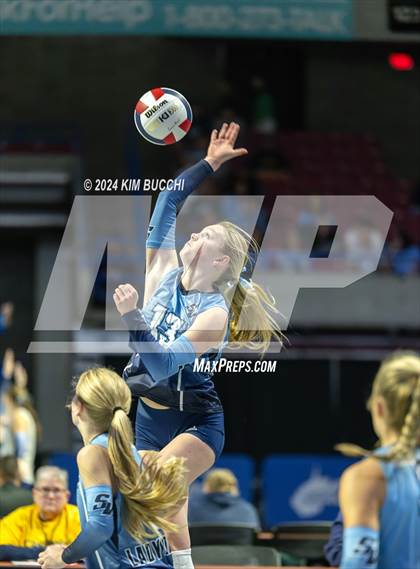 Thumbnail 2 in Woodrow Wilson vs. Spring Valley (WVSSAC Class AAAA Quarterfinal) photogallery.