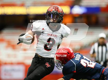 Thumbnail 2 in Chenango Forks vs. Glens Falls (NYSPHSAA Class B Final) photogallery.