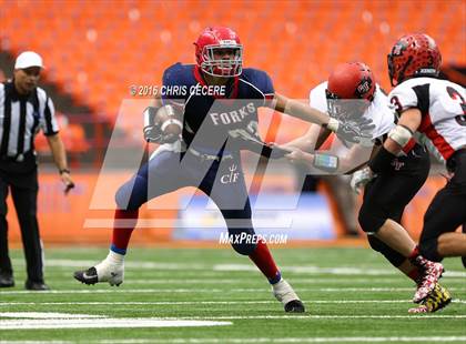 Thumbnail 1 in Chenango Forks vs. Glens Falls (NYSPHSAA Class B Final) photogallery.