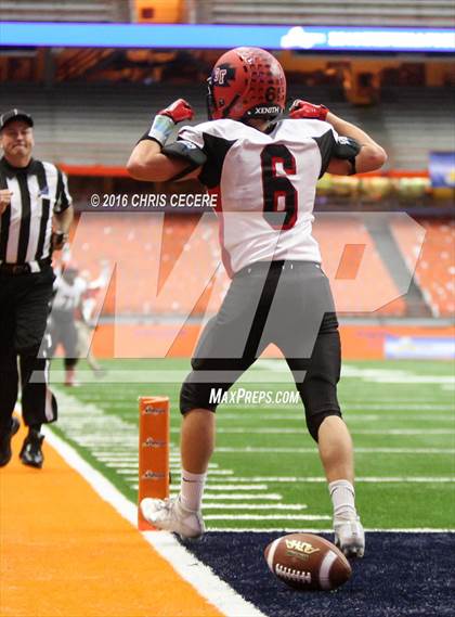 Thumbnail 1 in Chenango Forks vs. Glens Falls (NYSPHSAA Class B Final) photogallery.