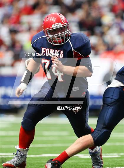 Thumbnail 2 in Chenango Forks vs. Glens Falls (NYSPHSAA Class B Final) photogallery.