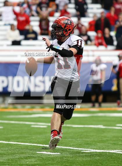 Thumbnail 3 in Chenango Forks vs. Glens Falls (NYSPHSAA Class B Final) photogallery.