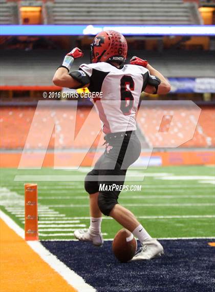Thumbnail 3 in Chenango Forks vs. Glens Falls (NYSPHSAA Class B Final) photogallery.