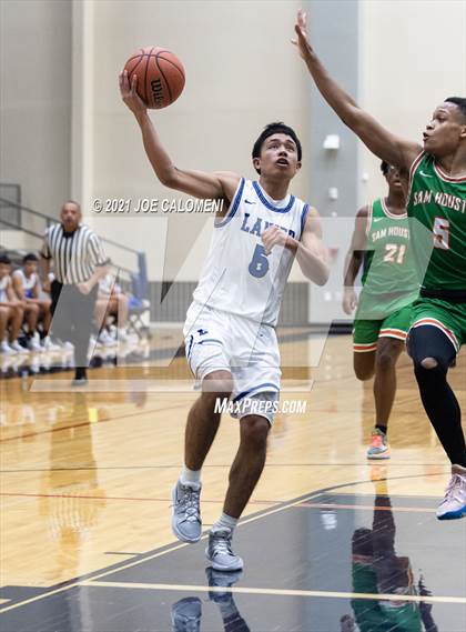 Thumbnail 1 in Lanier [Sidney] vs Sam Houston photogallery.