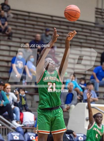 Thumbnail 1 in Lanier [Sidney] vs Sam Houston photogallery.