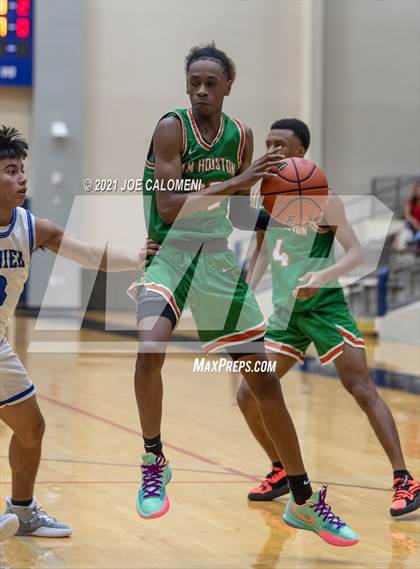 Thumbnail 1 in Lanier [Sidney] vs Sam Houston photogallery.