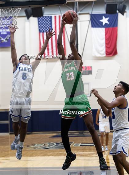 Thumbnail 3 in Lanier [Sidney] vs Sam Houston photogallery.