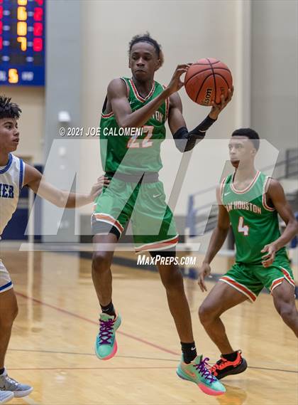 Thumbnail 3 in Lanier [Sidney] vs Sam Houston photogallery.