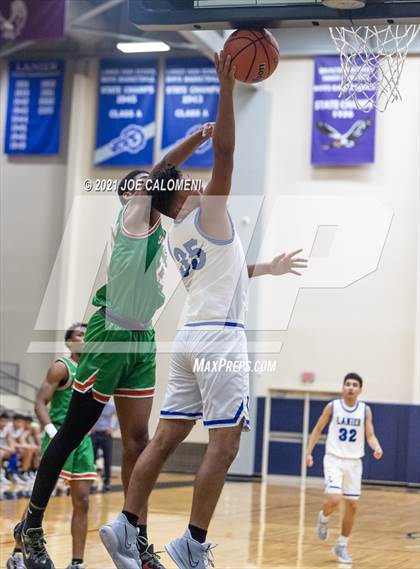 Thumbnail 1 in Lanier [Sidney] vs Sam Houston photogallery.