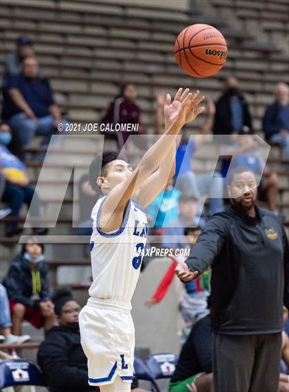 Thumbnail 1 in Lanier [Sidney] vs Sam Houston photogallery.