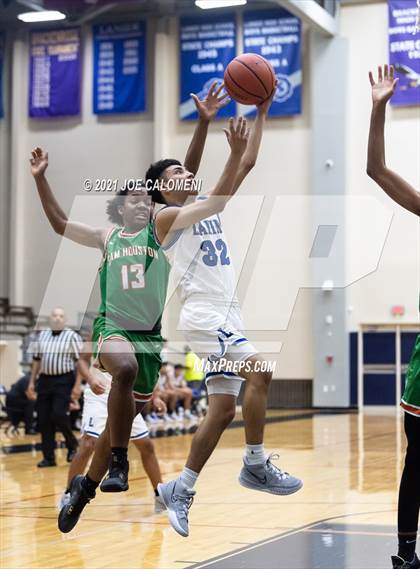 Thumbnail 2 in Lanier [Sidney] vs Sam Houston photogallery.