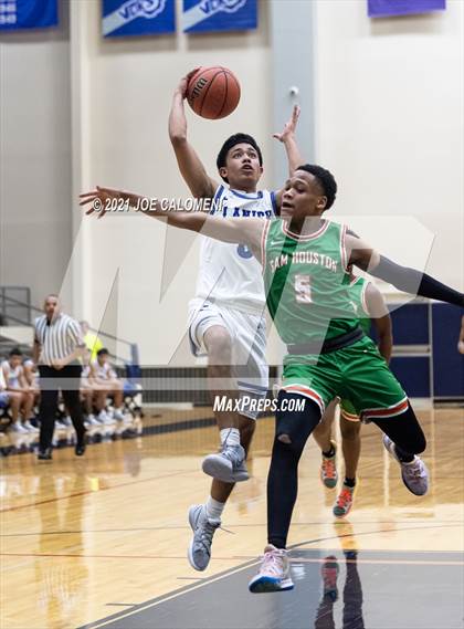 Thumbnail 2 in Lanier [Sidney] vs Sam Houston photogallery.