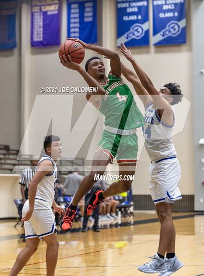 Thumbnail 2 in Lanier [Sidney] vs Sam Houston photogallery.